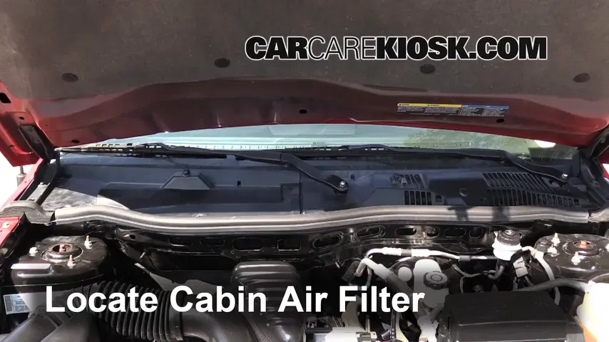 2005 Saturn Vue 2.2L 4 Cyl. Air Filter (Cabin) Replace